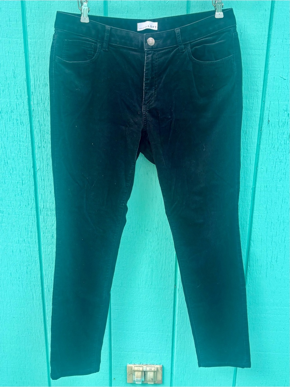 LOFT Curvy Skinny Corduroy Pants in Black Women’s Size 10